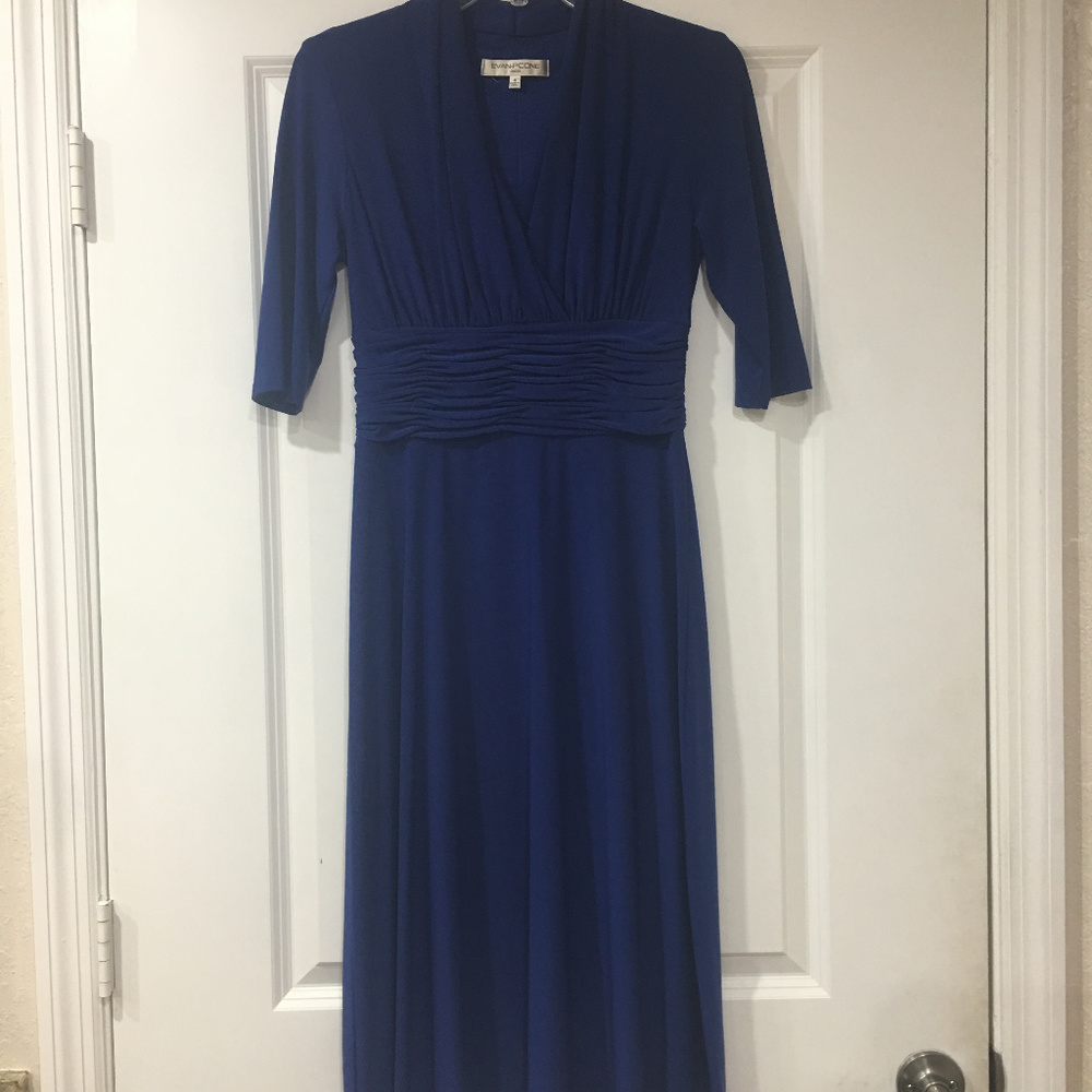 Evan-Picone Dress V-Neck Empire Waist
